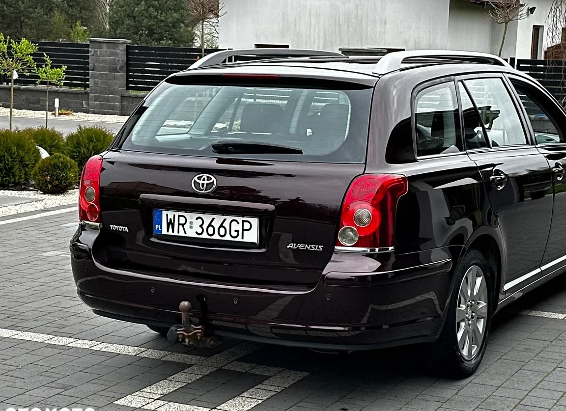 Toyota Avensis cena 19900 przebieg: 260000, rok produkcji 2007 z Radom małe 497